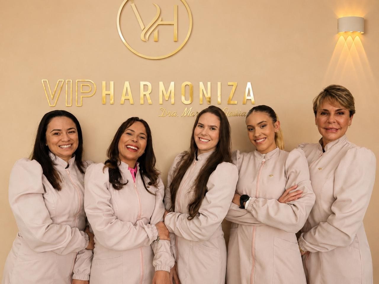 Equipe de profissionais da VIP Harmoniza